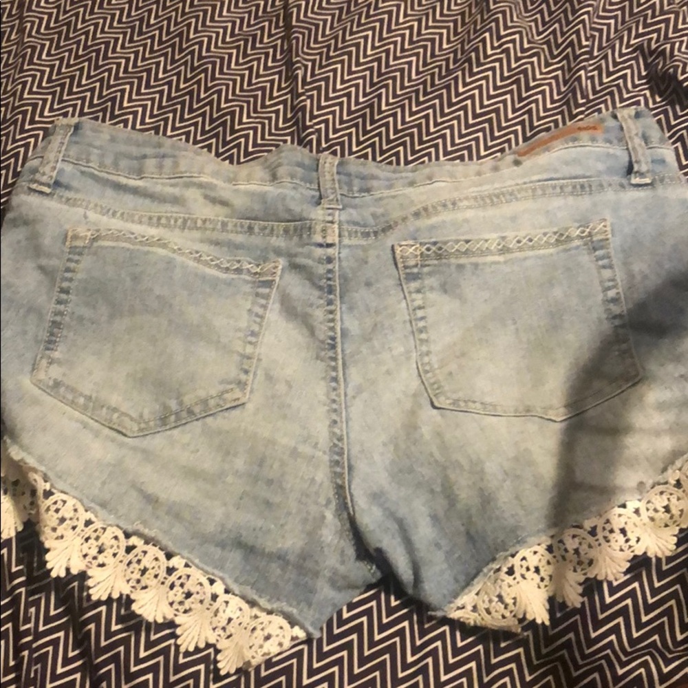 Shorts - Picture 2 of 2